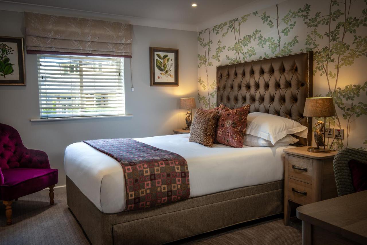 The Millstone, Mellor Hotel Blackburn  Exterior foto A bedroom at The Old parsonage
