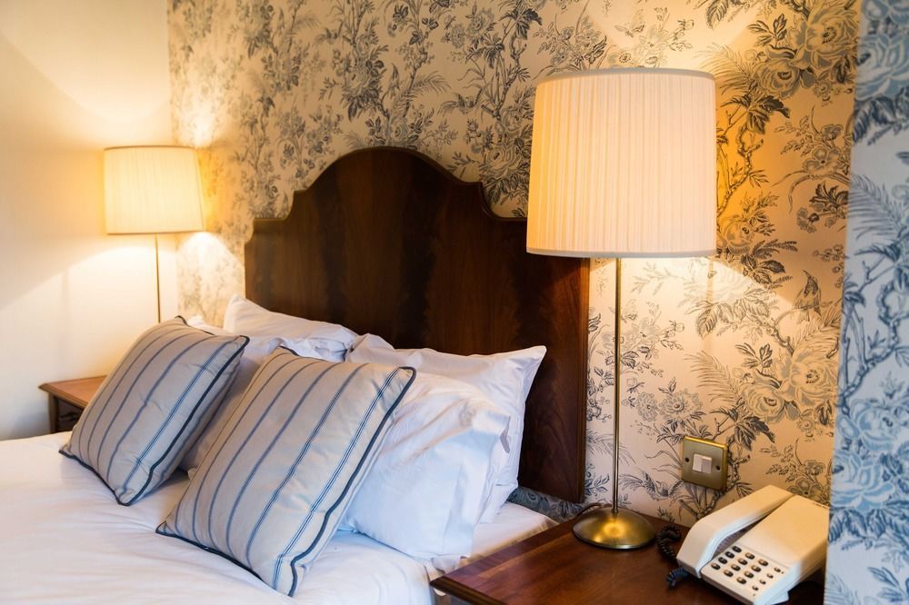 The Millstone, Mellor Hotel Blackburn  Exterior foto A bedroom at the hotel